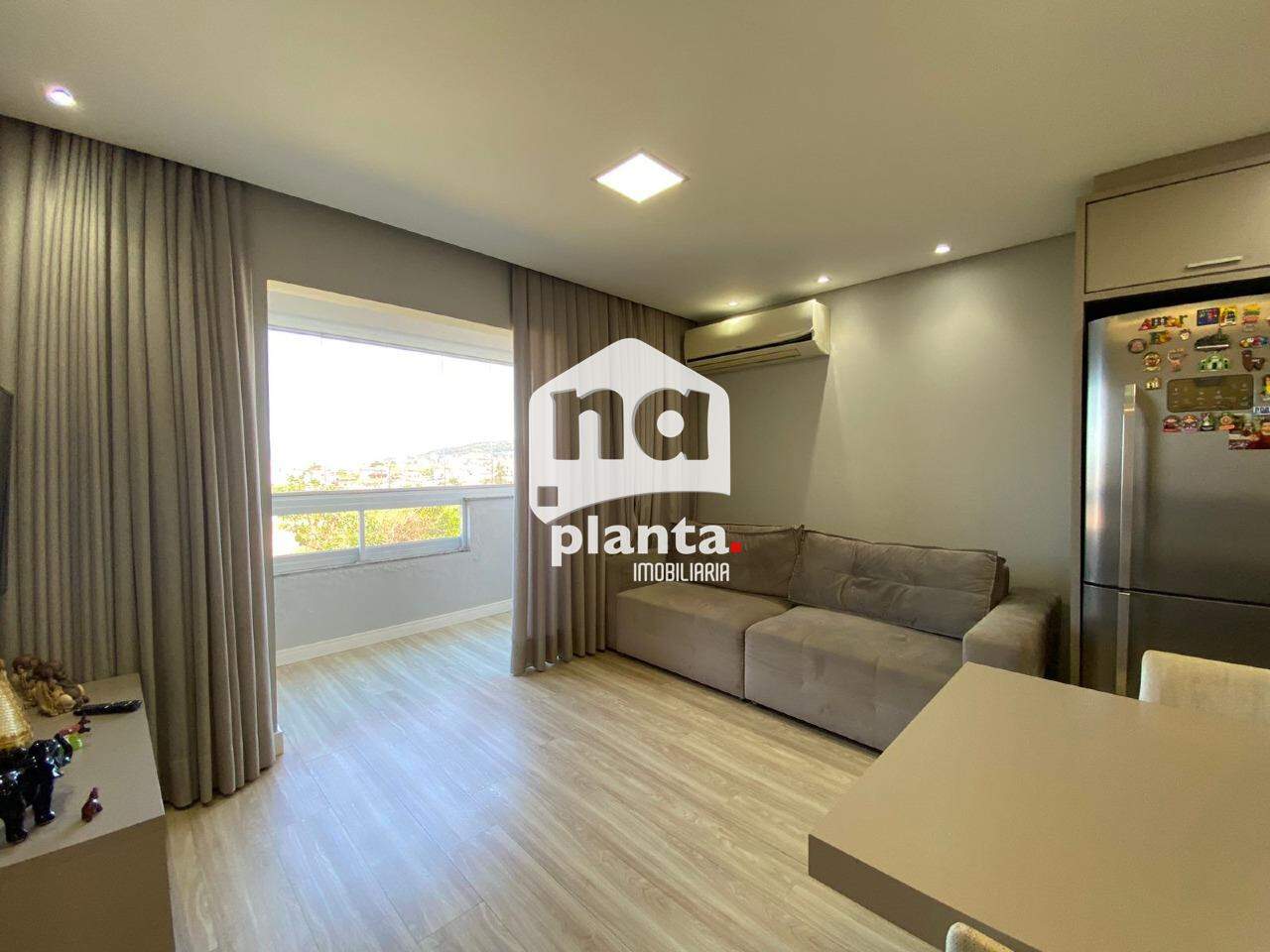 Apartamento à venda com 2 quartos, 62m² - Foto 4