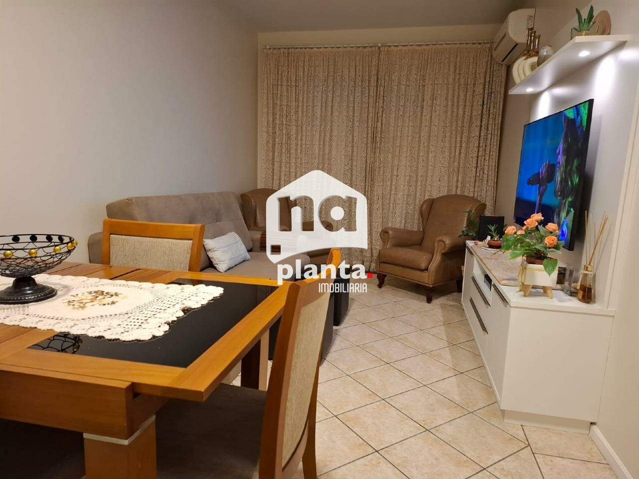 Apartamento à venda com 2 quartos, 64m² - Foto 4