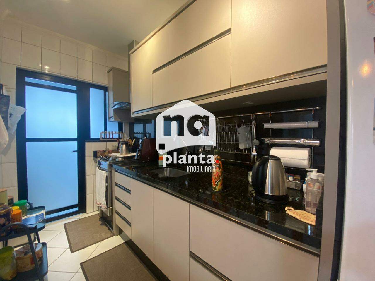 Apartamento à venda com 2 quartos, 77m² - Foto 9