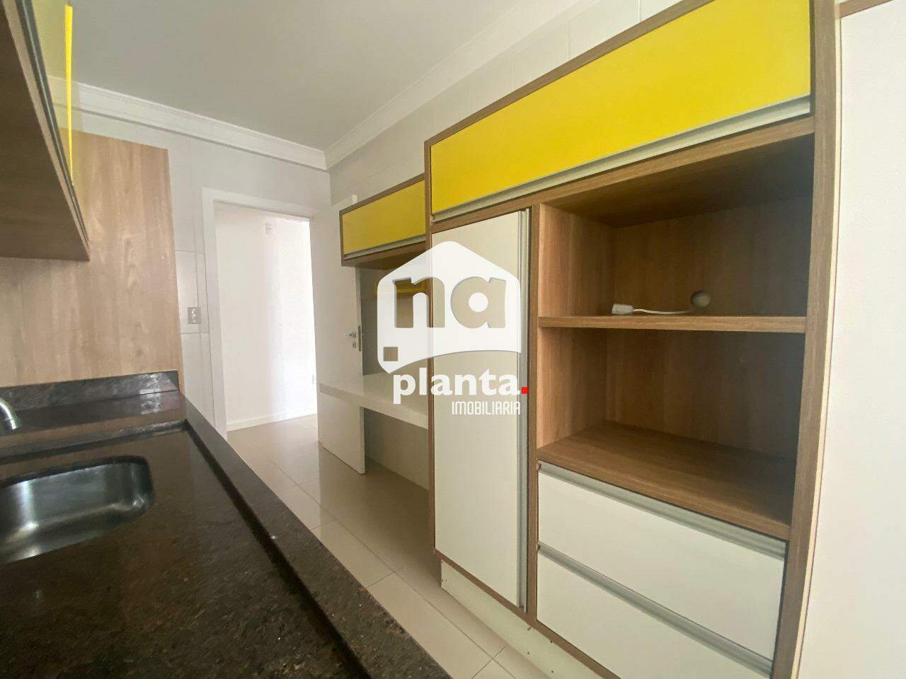 Apartamento à venda com 3 quartos, 83m² - Foto 7