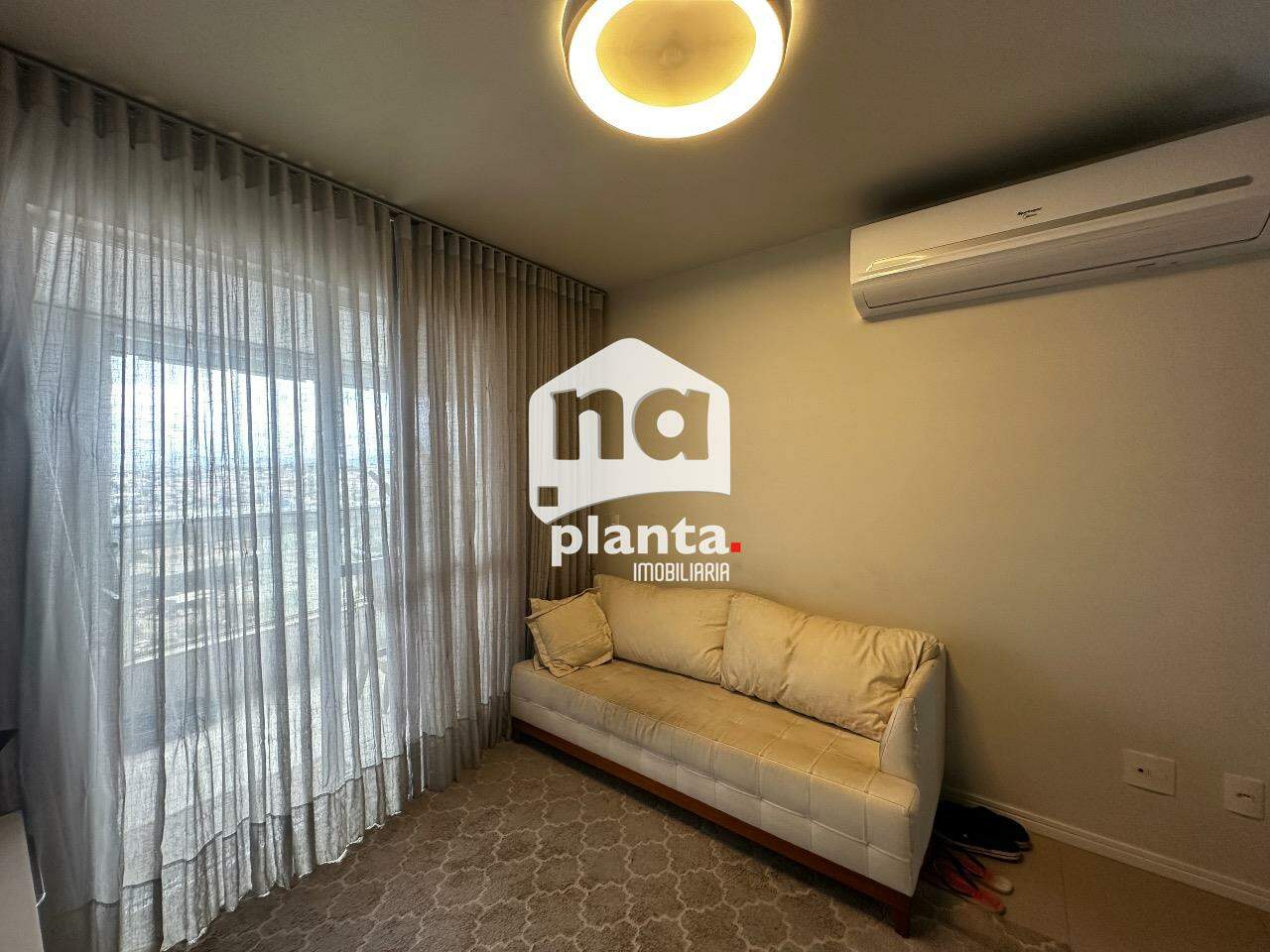 Apartamento à venda com 3 quartos, 101m² - Foto 2