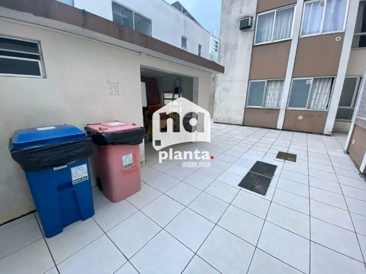 Apartamento à venda com 1 quarto, 44m² - Foto 12