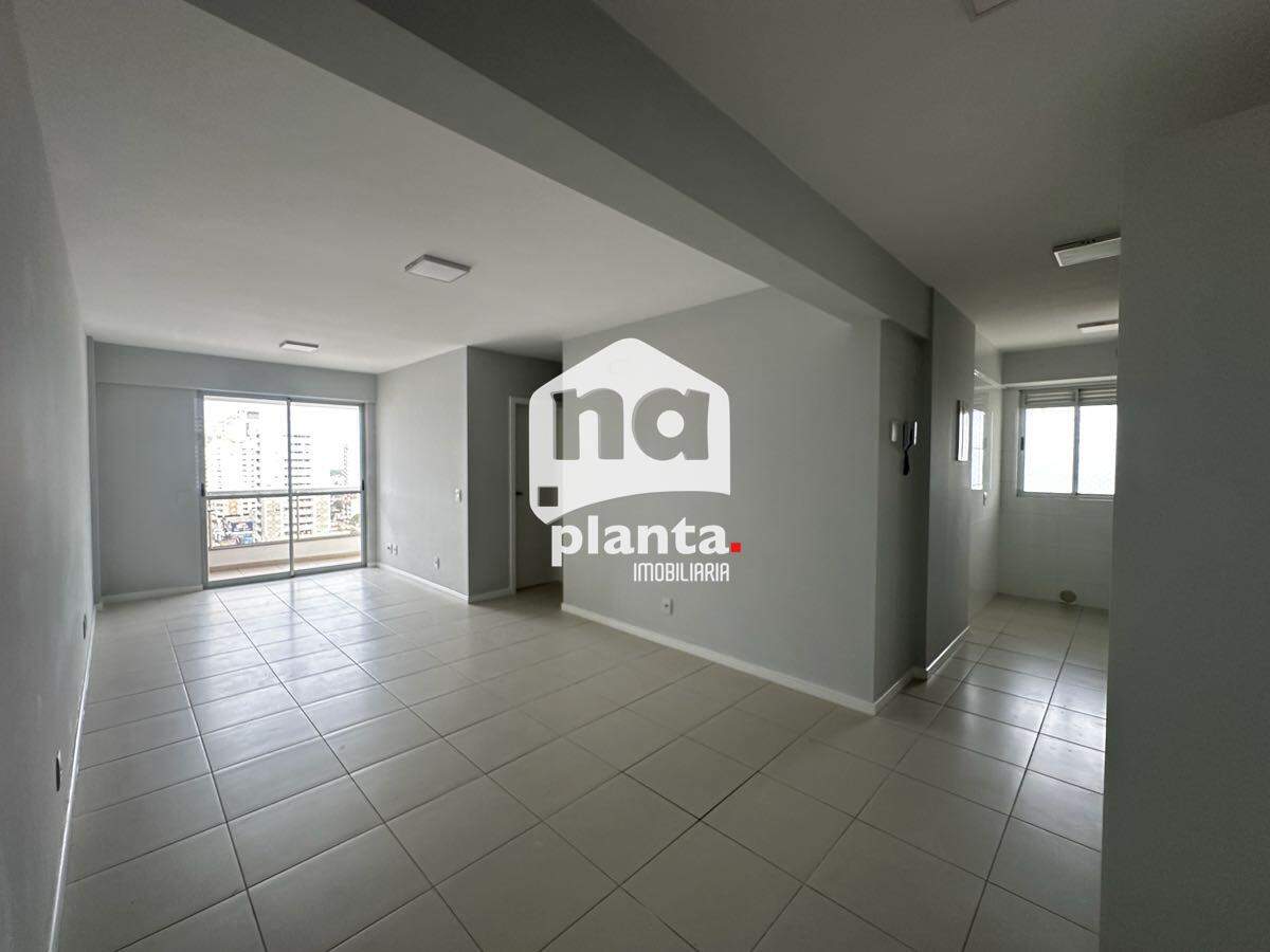 Apartamento para alugar com 2 quartos, 79m² - Foto 2