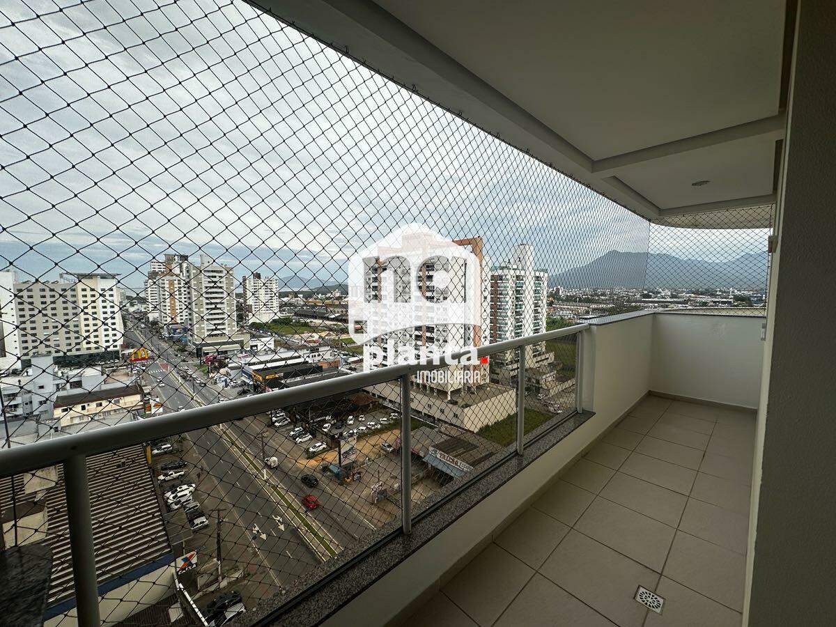 Apartamento para alugar com 2 quartos, 79m² - Foto 4