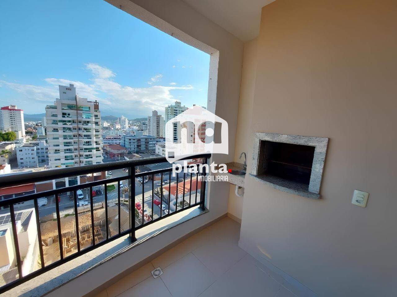 Apartamento à venda com 2 quartos, 75m² - Foto 1