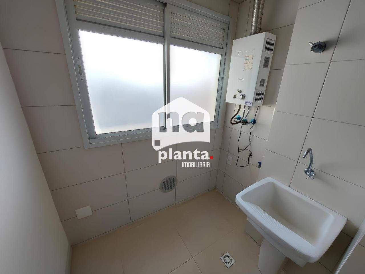 Apartamento à venda com 2 quartos, 75m² - Foto 3