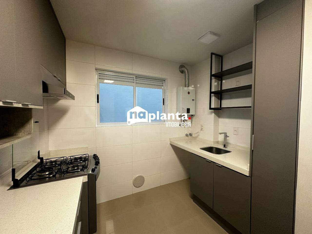 Apartamento para alugar com 2 quartos, 88m² - Foto 12