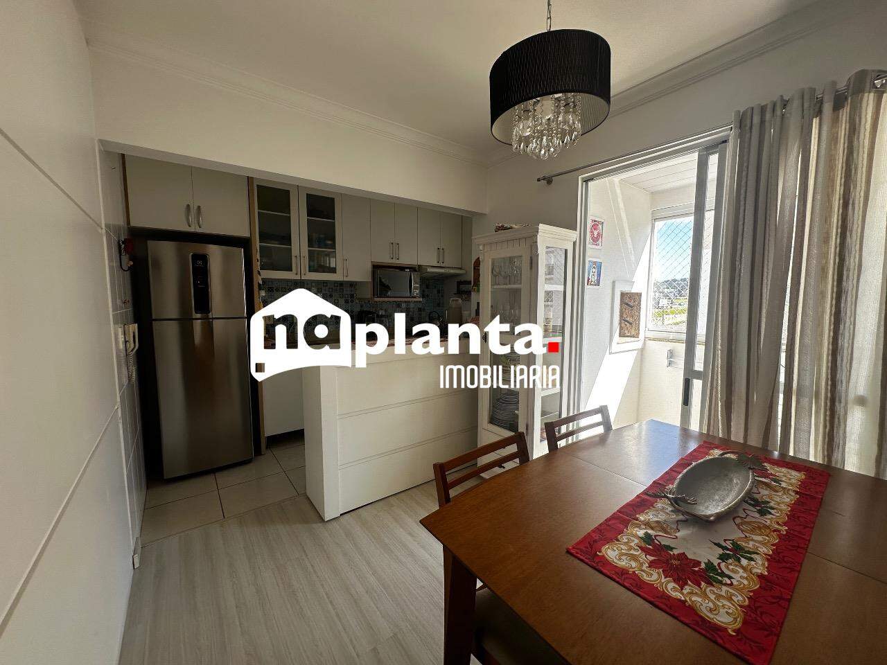 Apartamento à venda com 3 quartos, 75m² - Foto 1