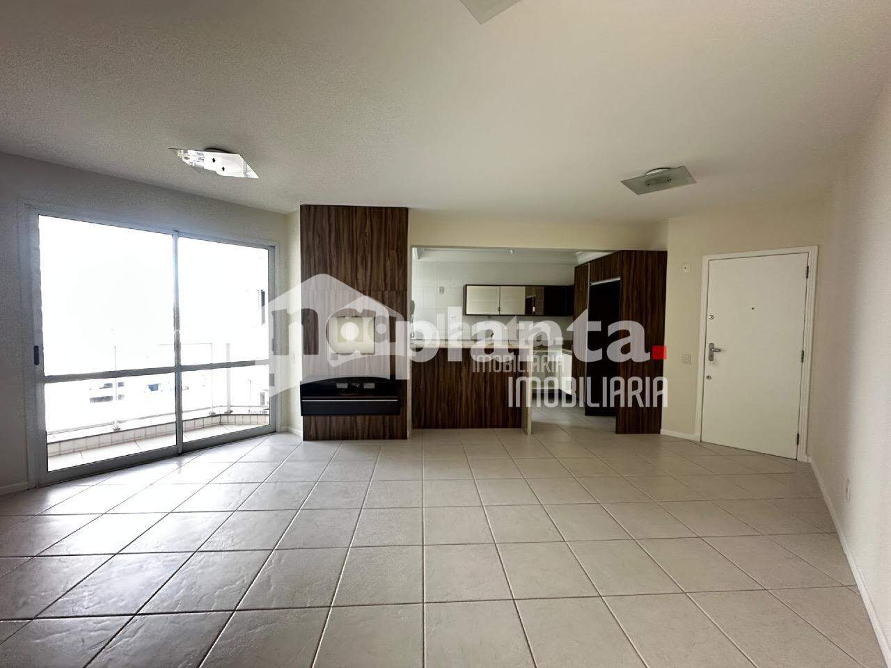 Apartamento à venda com 2 quartos, 73m² - Foto 1