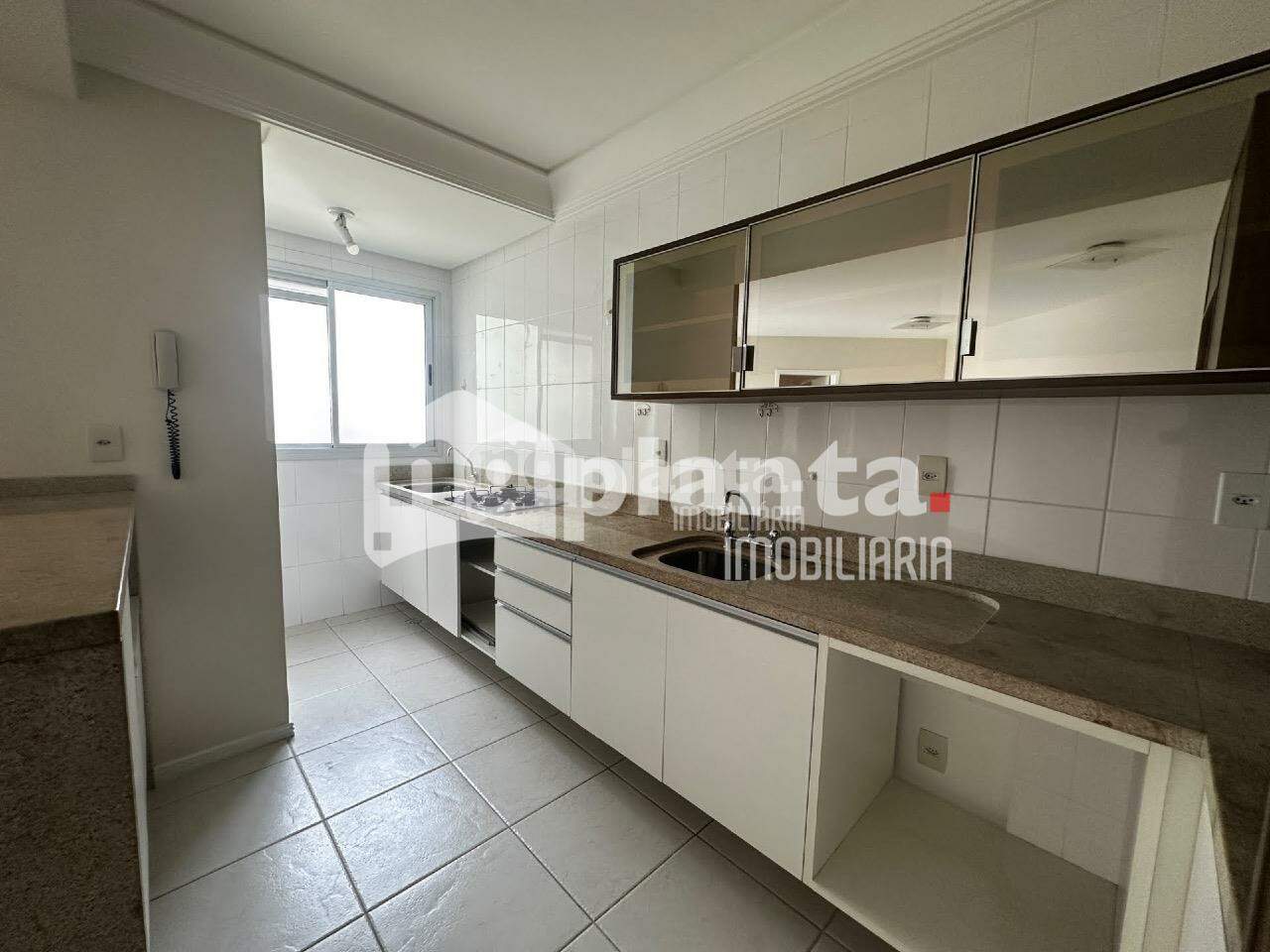 Apartamento à venda com 2 quartos, 73m² - Foto 4