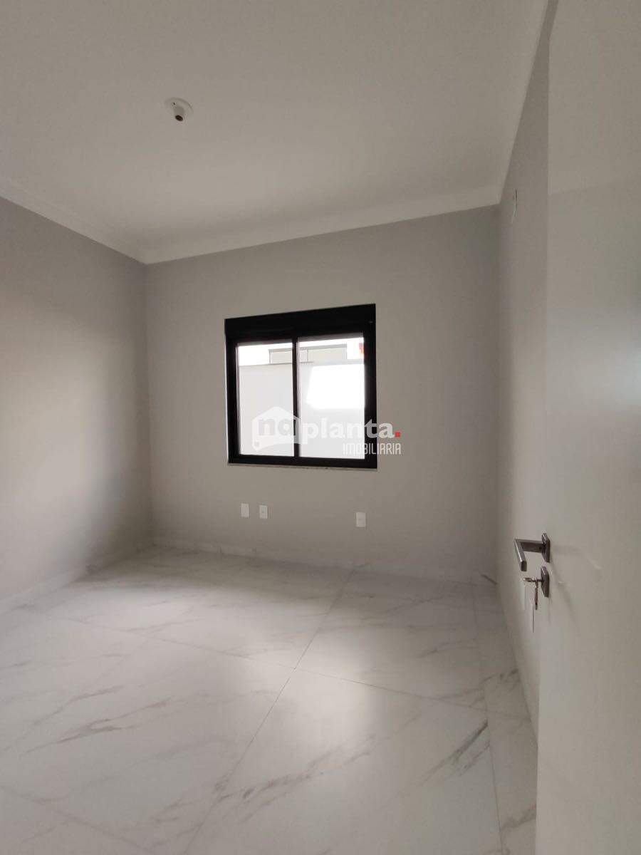 Casa à venda com 3 quartos, 109m² - Foto 8