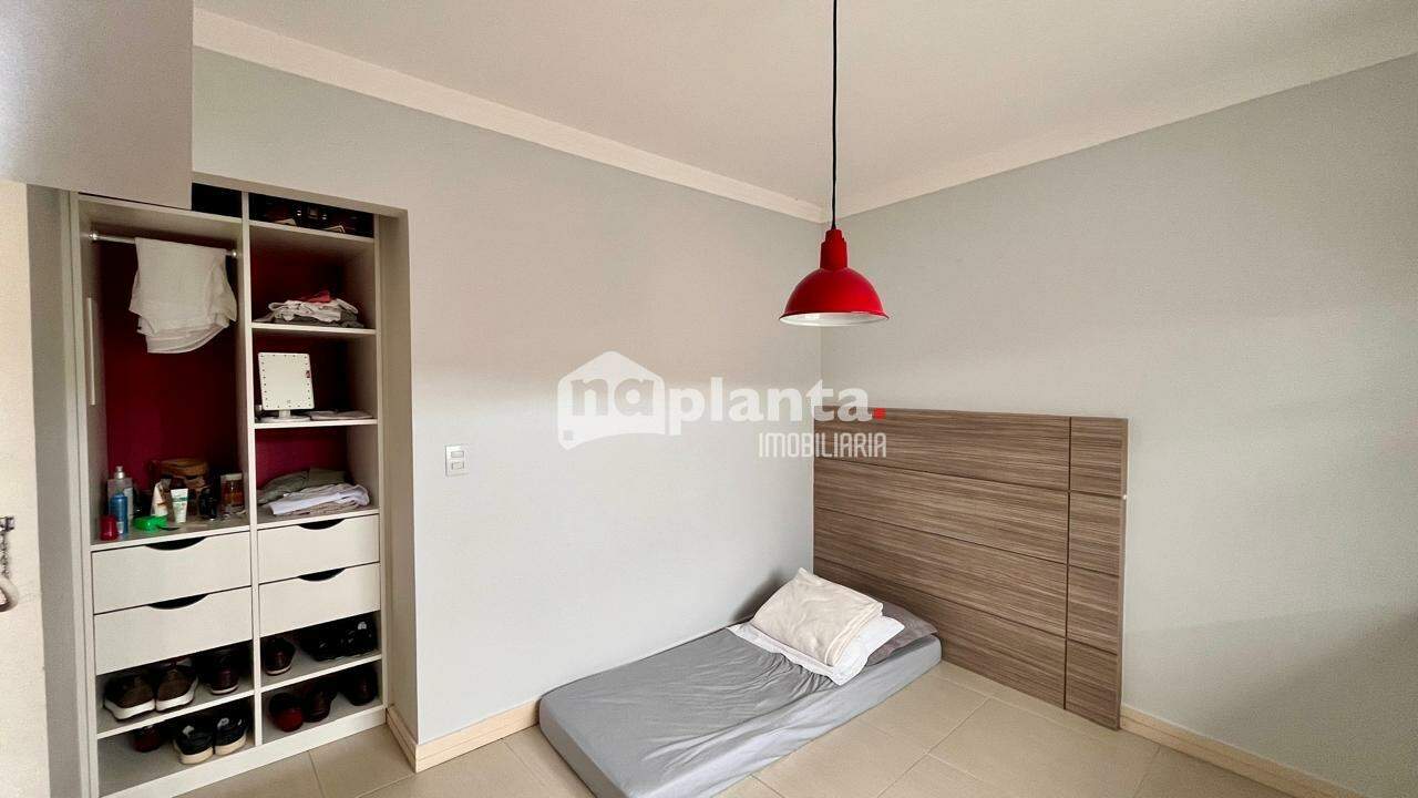 Casa à venda com 3 quartos, 197m² - Foto 22