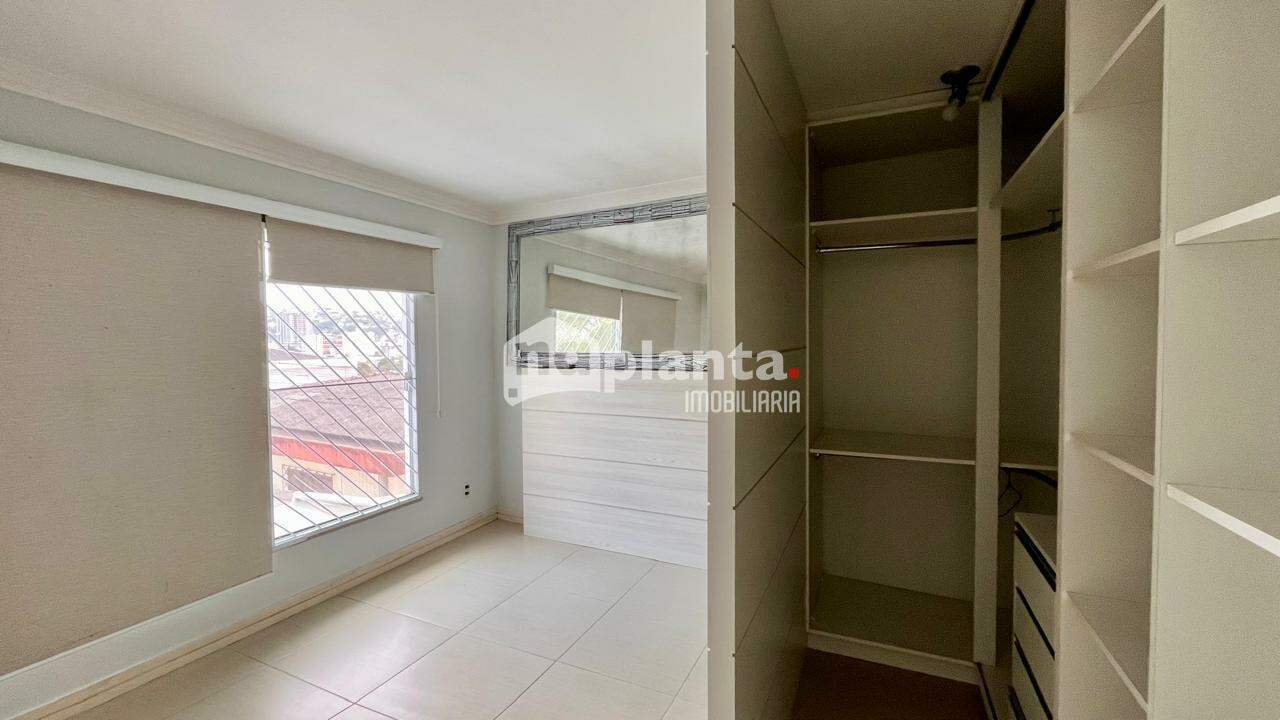 Casa à venda com 3 quartos, 197m² - Foto 20