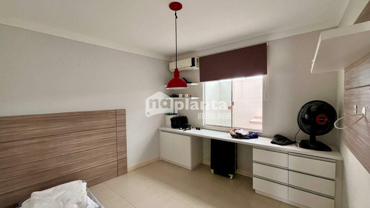 Casa à venda com 3 quartos, 197m² - Foto 23