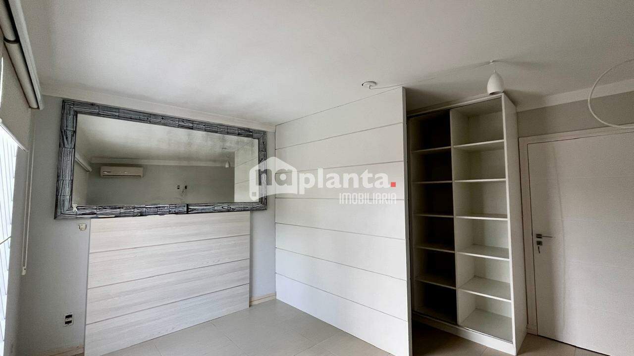 Casa à venda com 3 quartos, 197m² - Foto 21