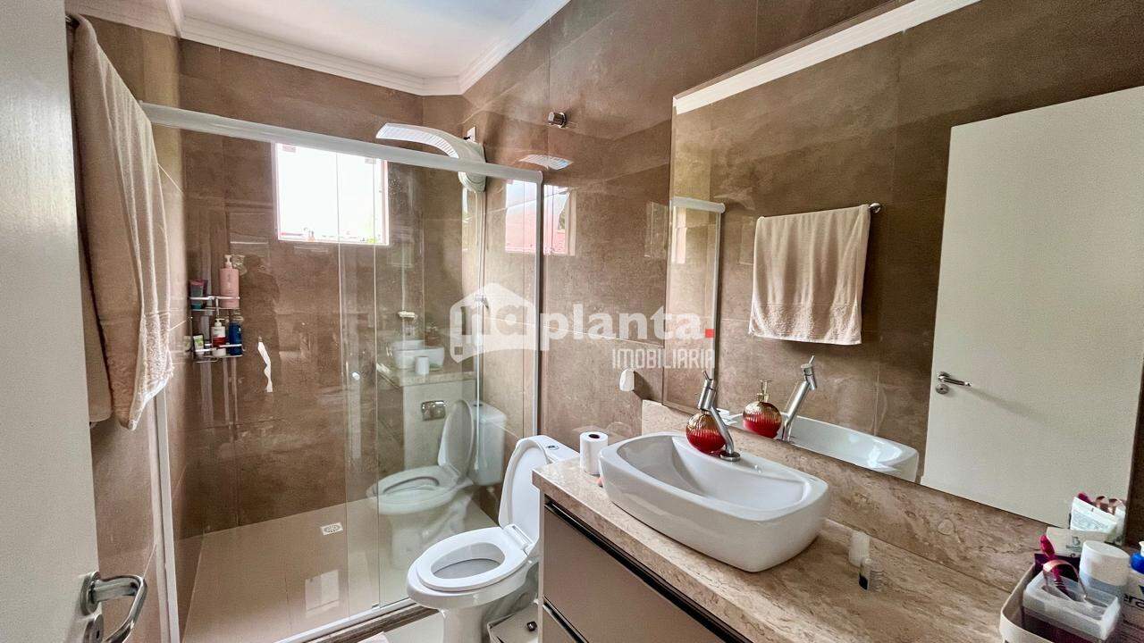 Casa à venda com 3 quartos, 250m² - Foto 19