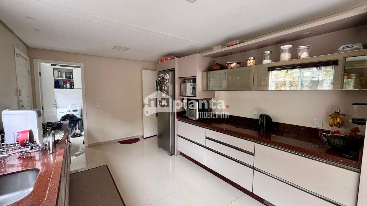 Casa à venda com 3 quartos, 250m² - Foto 5