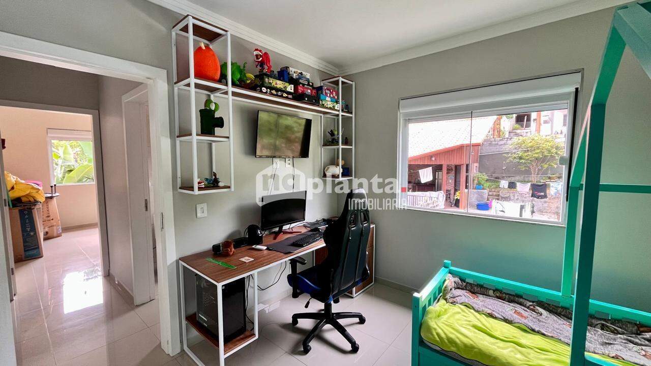 Casa à venda com 3 quartos, 250m² - Foto 23