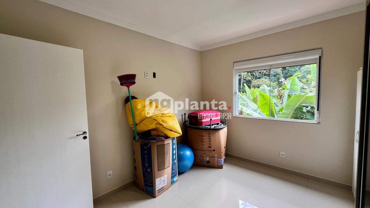 Casa à venda com 3 quartos, 250m² - Foto 25