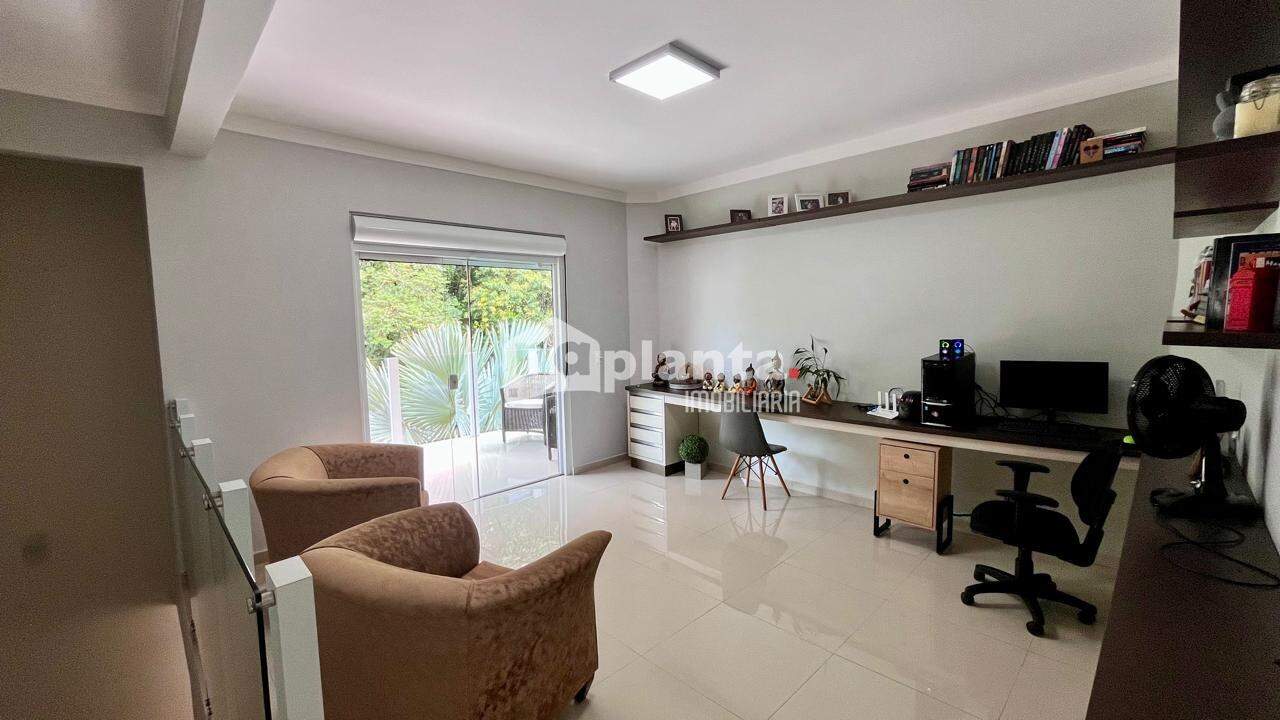 Casa à venda com 3 quartos, 250m² - Foto 12