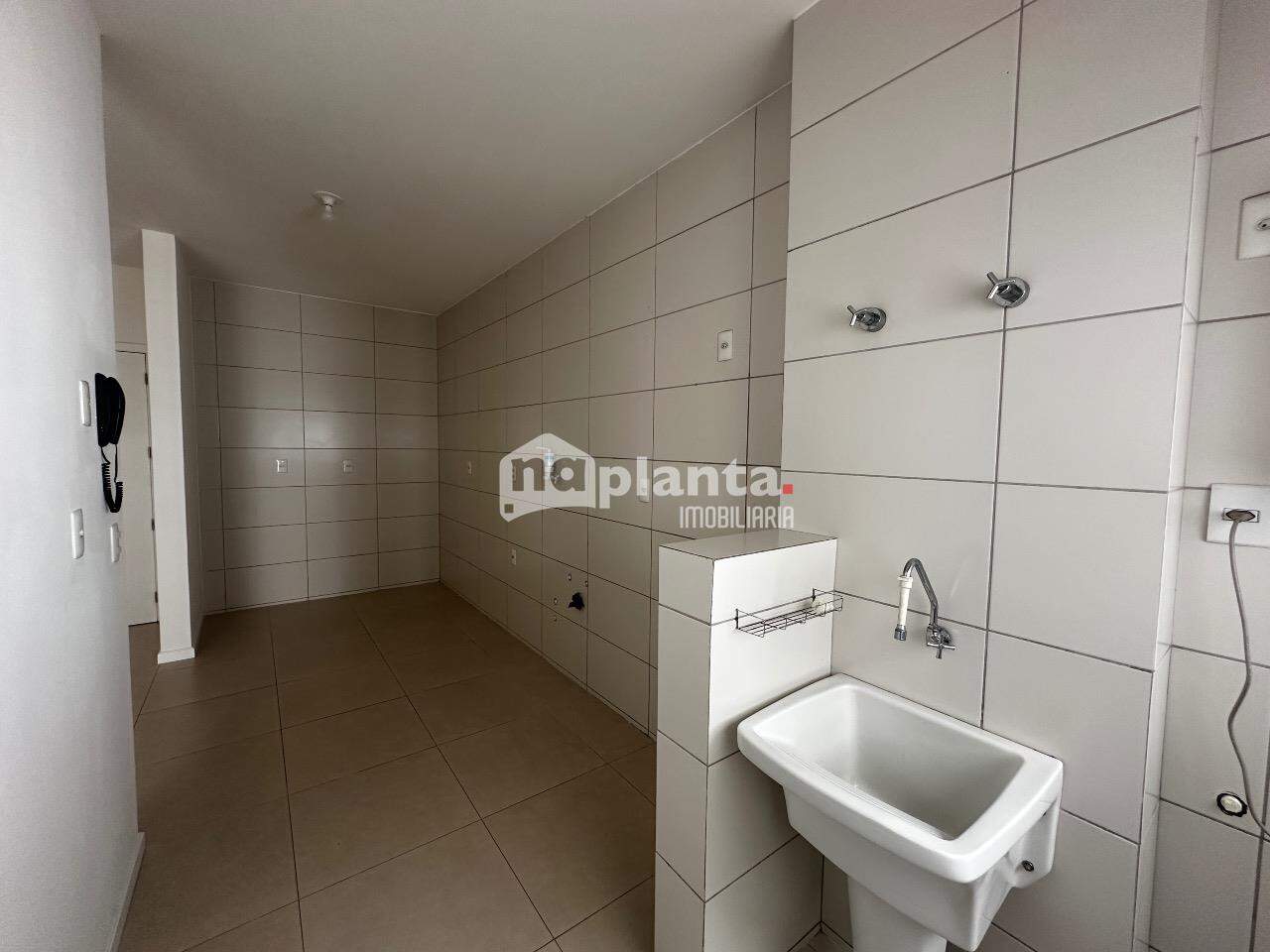 Apartamento à venda com 2 quartos, 75m² - Foto 9