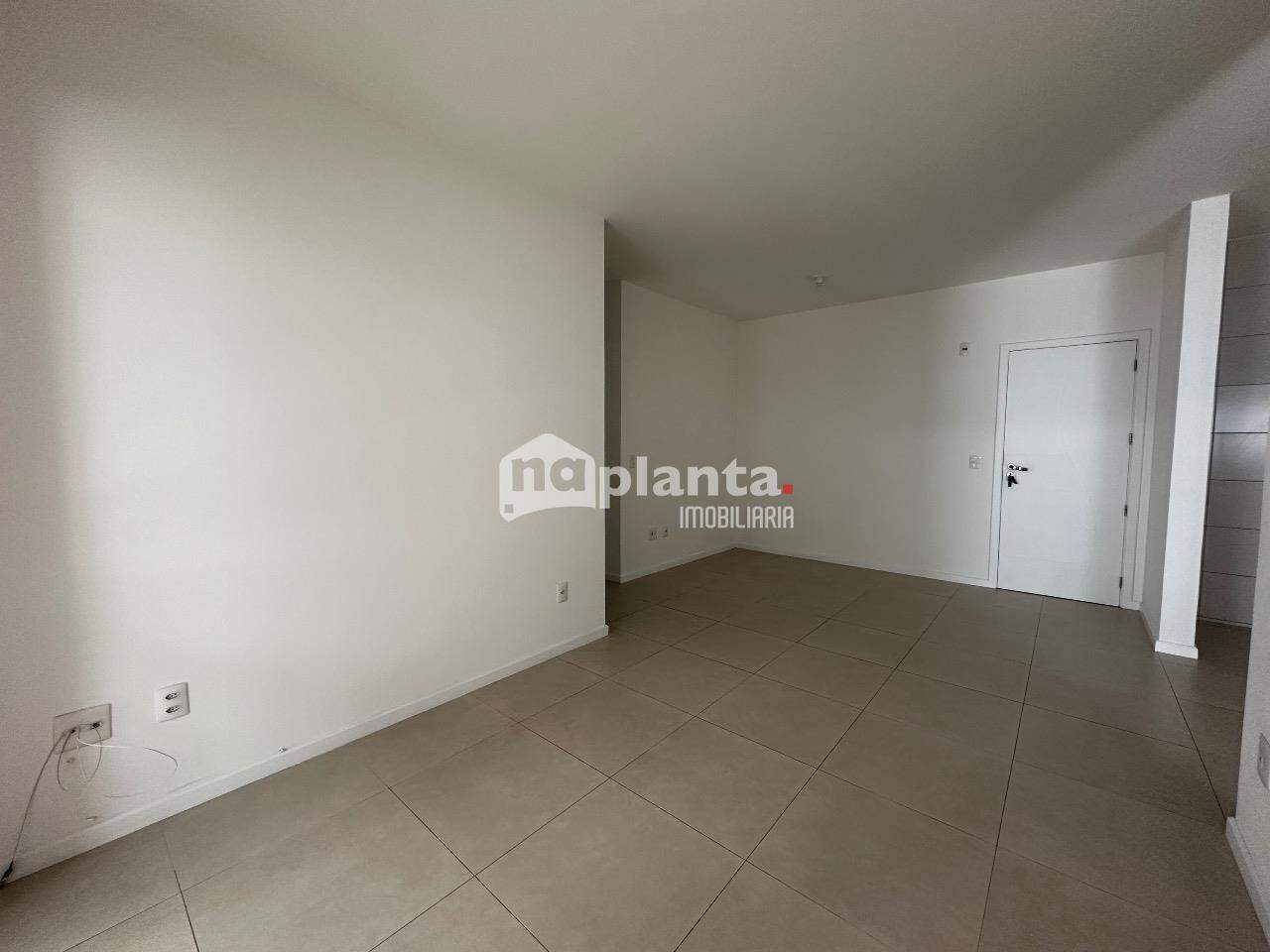 Apartamento à venda com 2 quartos, 75m² - Foto 13