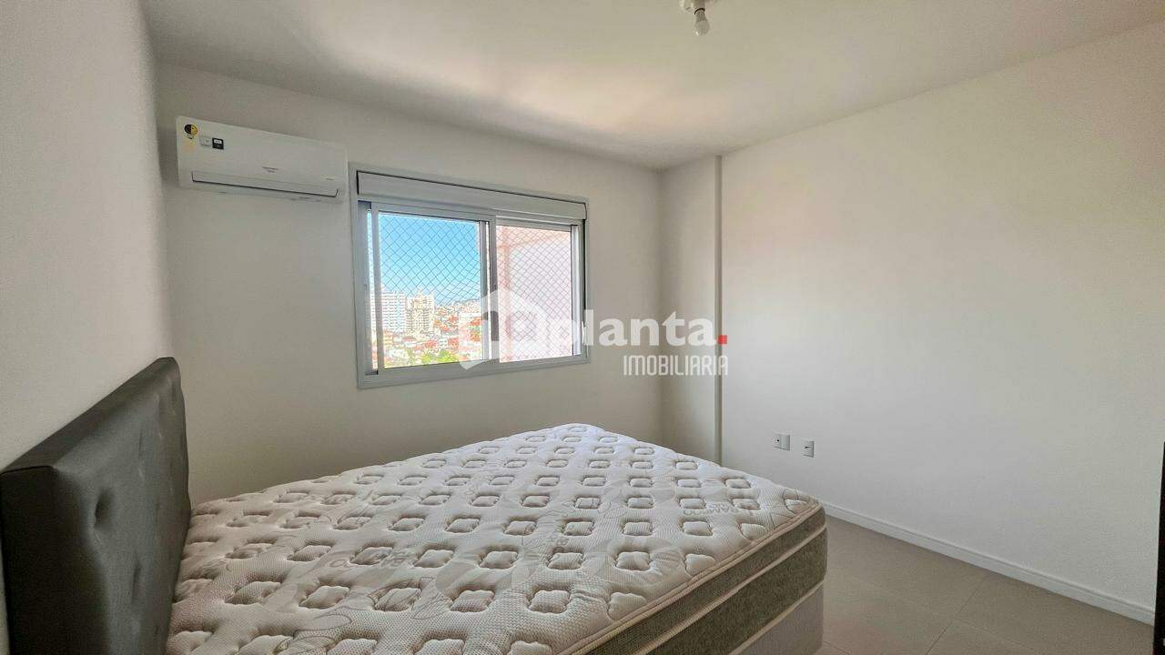 Apartamento à venda com 2 quartos, 75m² - Foto 12