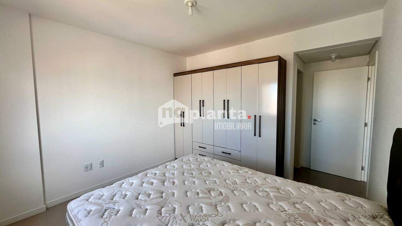 Apartamento à venda com 2 quartos, 75m² - Foto 11