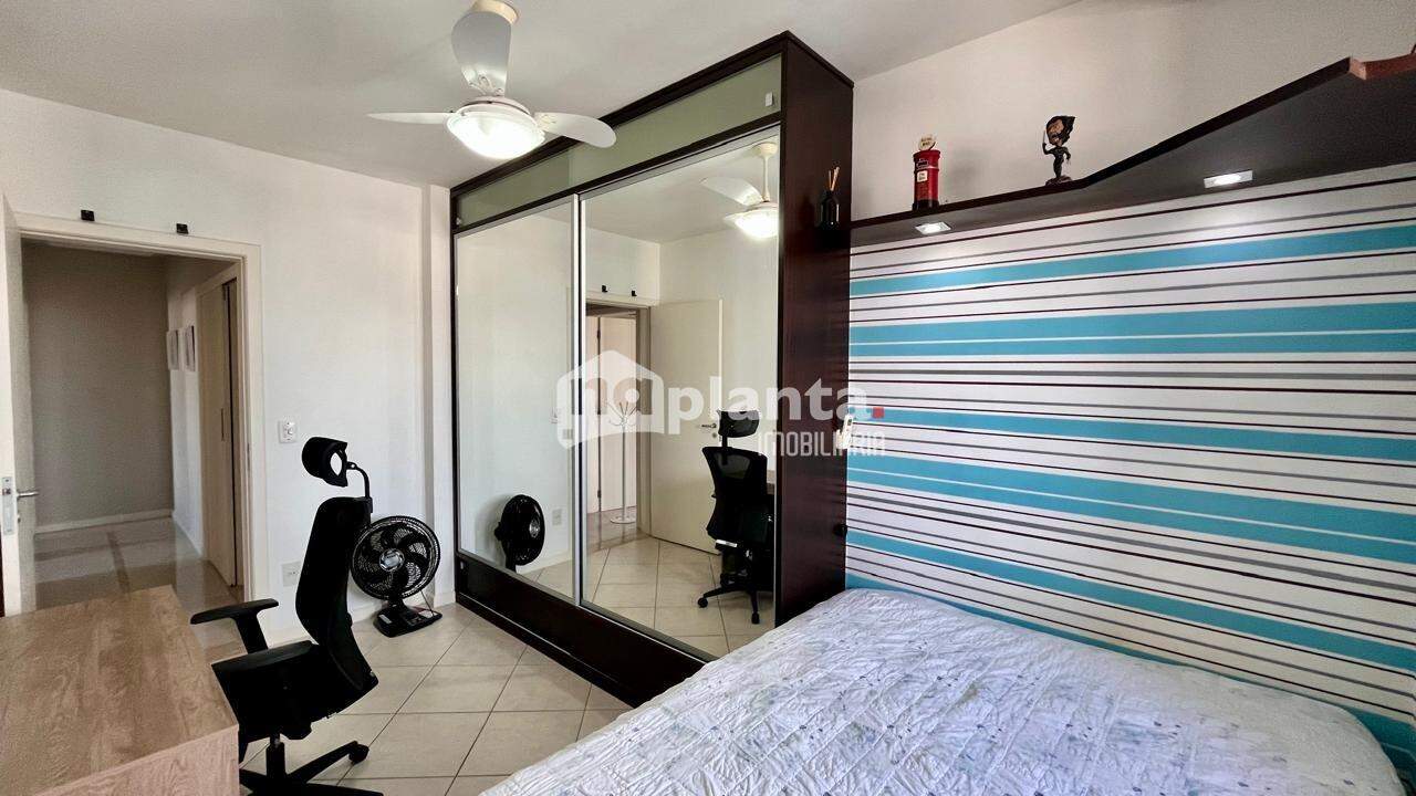 Apartamento à venda com 3 quartos, 116m² - Foto 13