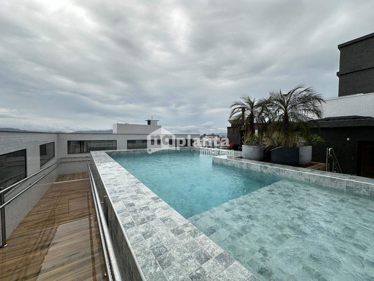 Apartamento à venda com 2 quartos, 79m² - Foto 2