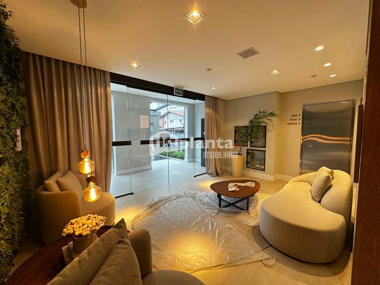 Apartamento à venda com 2 quartos, 79m² - Foto 11