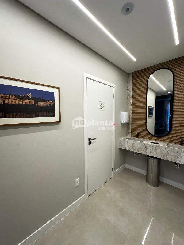 Apartamento à venda com 2 quartos, 79m² - Foto 8