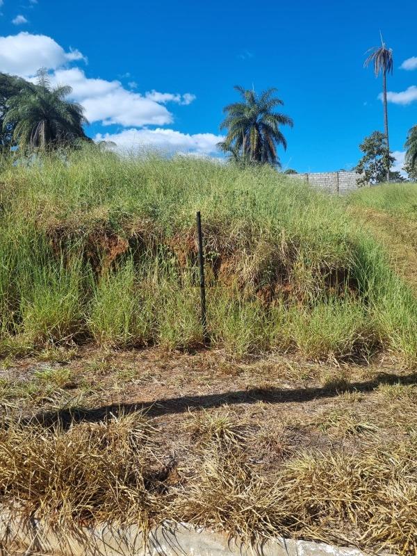 Lote à venda no Residencial Poços: 