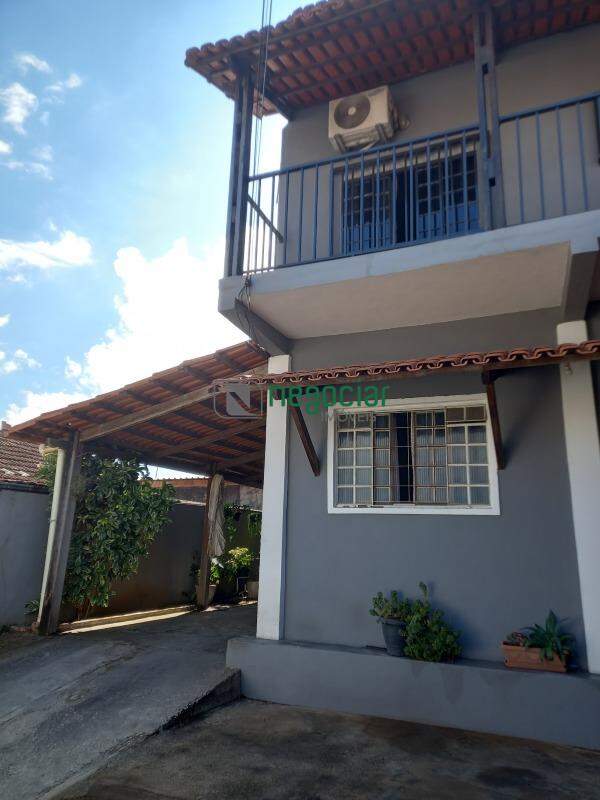 Casa 7 quartos no bairro Conjunto Habitacional Bueno Franco Betim: 