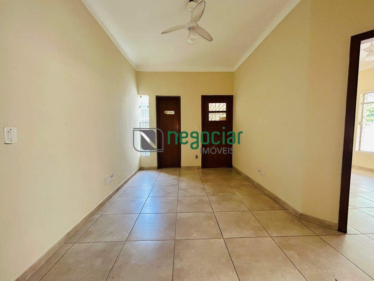 Casa comercial no bairro Centro Betim: 