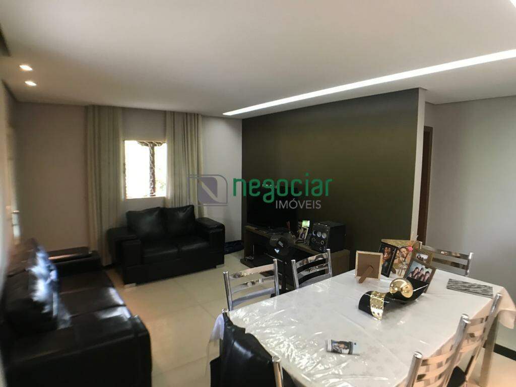 Casa 3 quartos no bairro Bandeirinhas Betim: 
