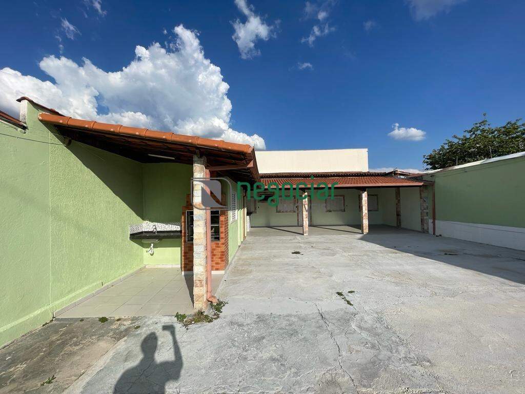Casa comercial 2 quartos no bairro Chácara Betim: 