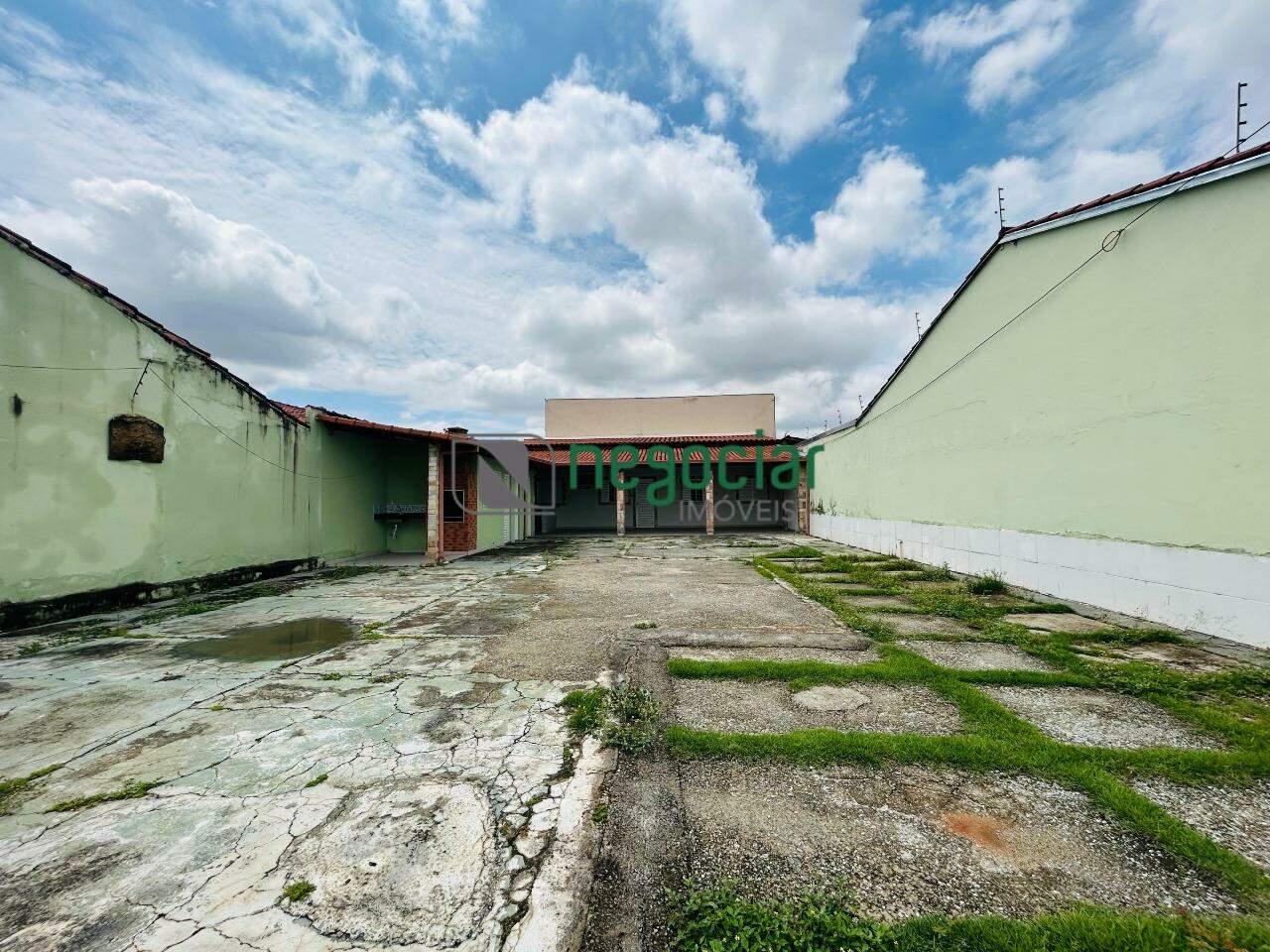 Casa comercial 2 quartos no bairro Chácara Betim: 