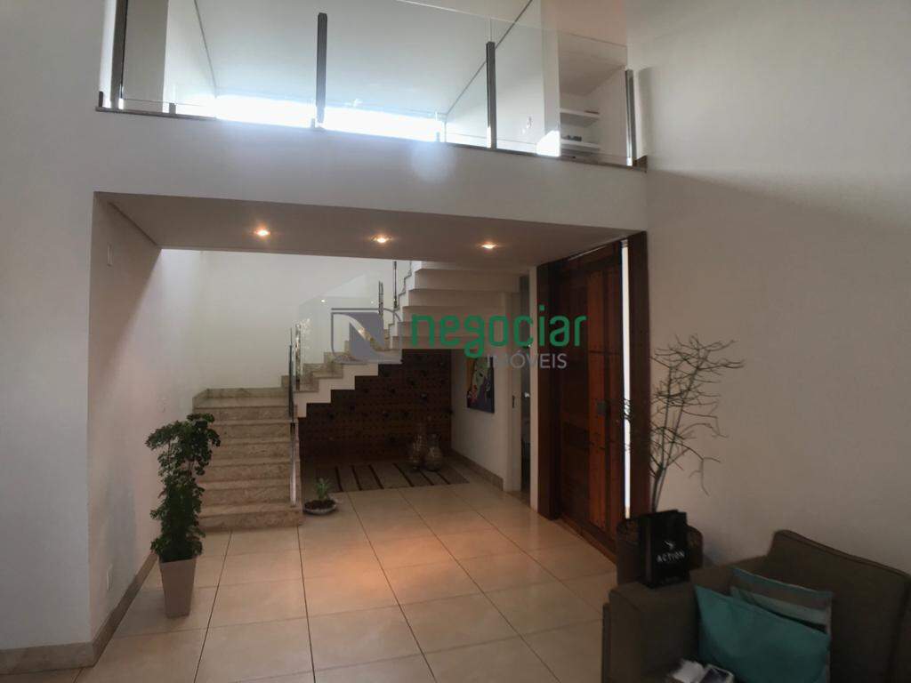 Casa em condomínio 4 quartos no bairro Residencial Montserrat Betim: 
