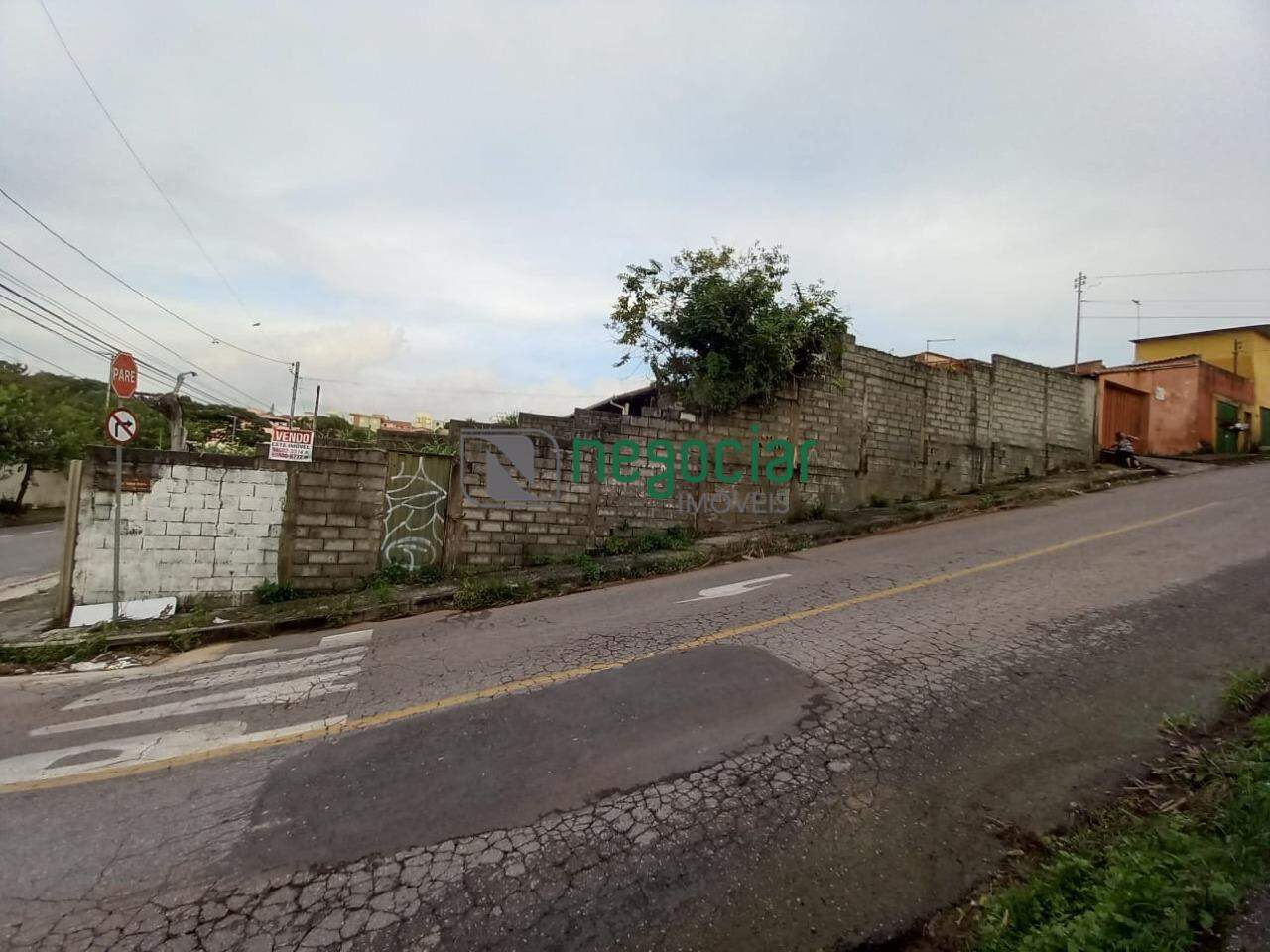 Lote / Terreno Comercial no bairro Jardim Brasília Betim: 