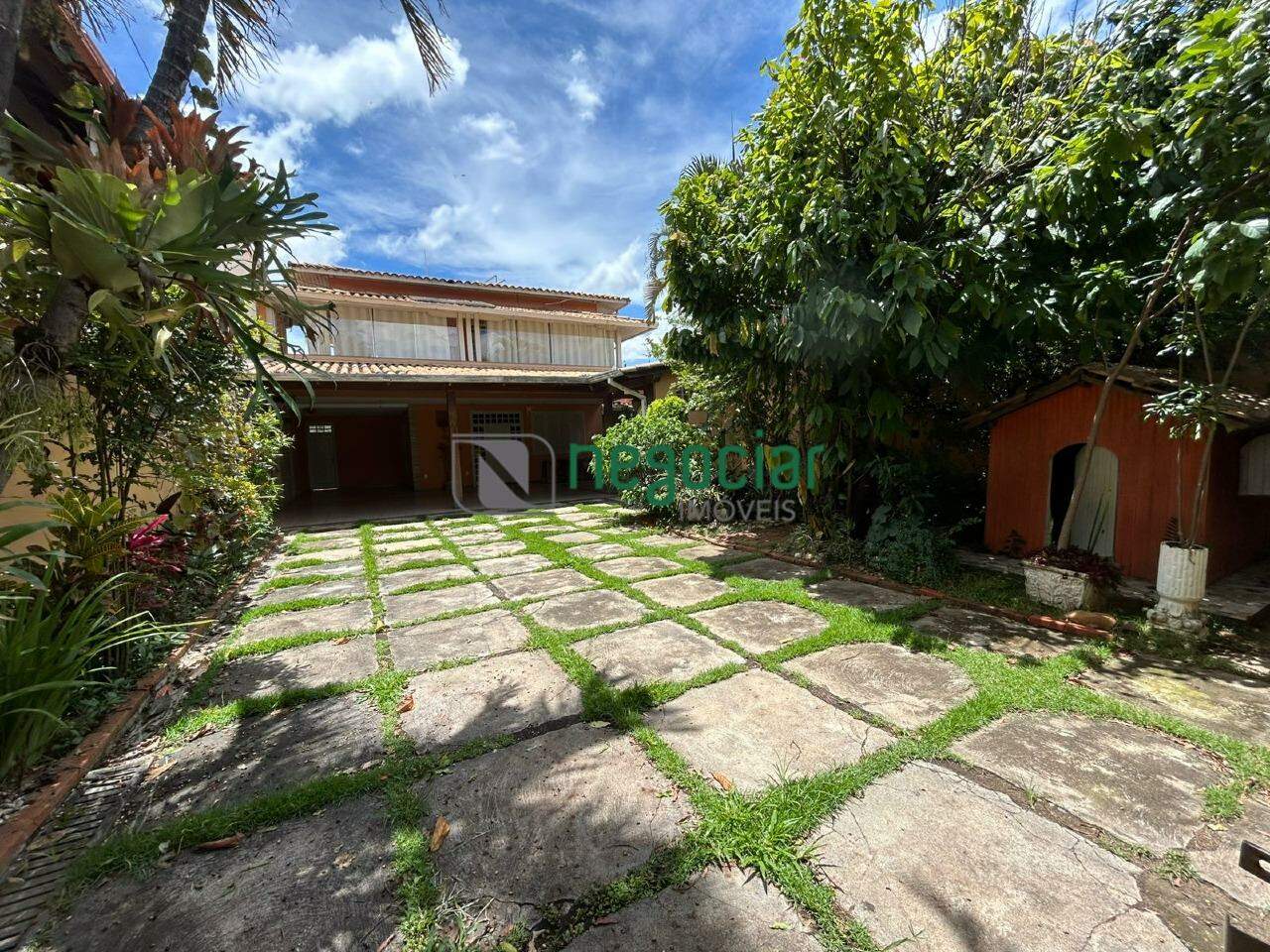 Casa 4 quartos no bairro Santa Lúcia Betim: 