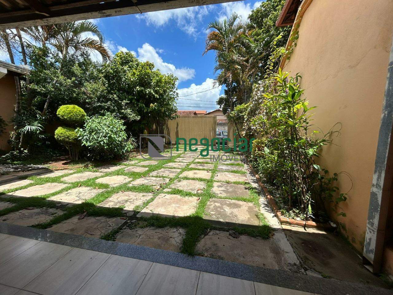 Casa 4 quartos no bairro Santa Lúcia Betim: 
