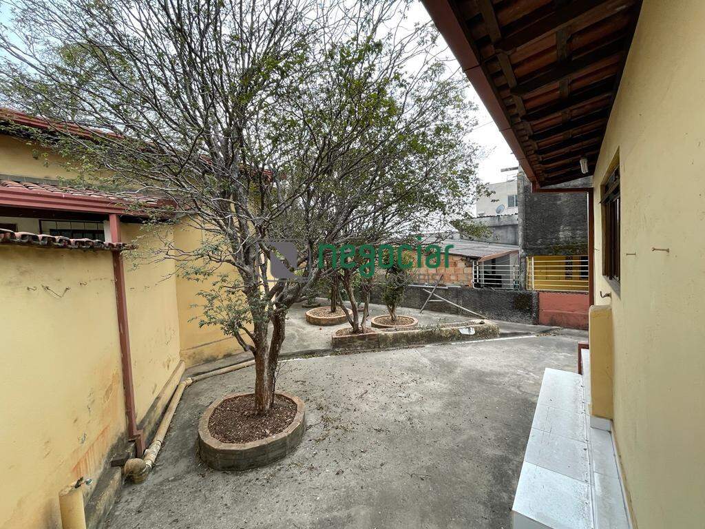 Casa 5 quartos no bairro Brasiléia Betim: 