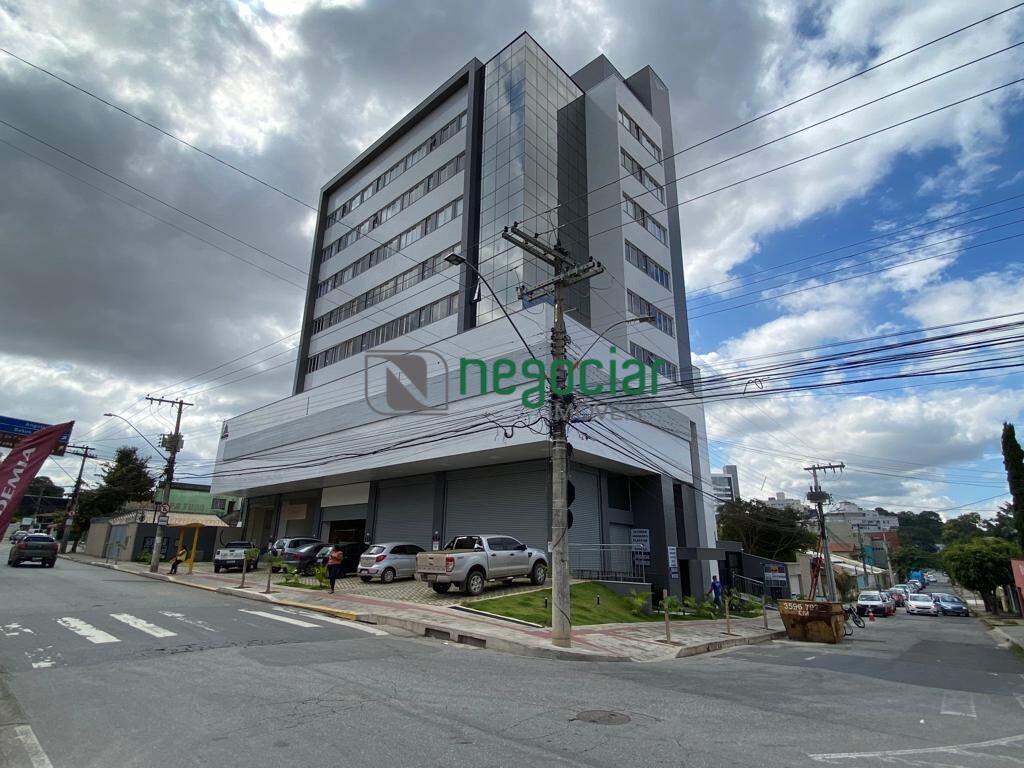 Flat 1 quarto no bairro Angola Betim: 