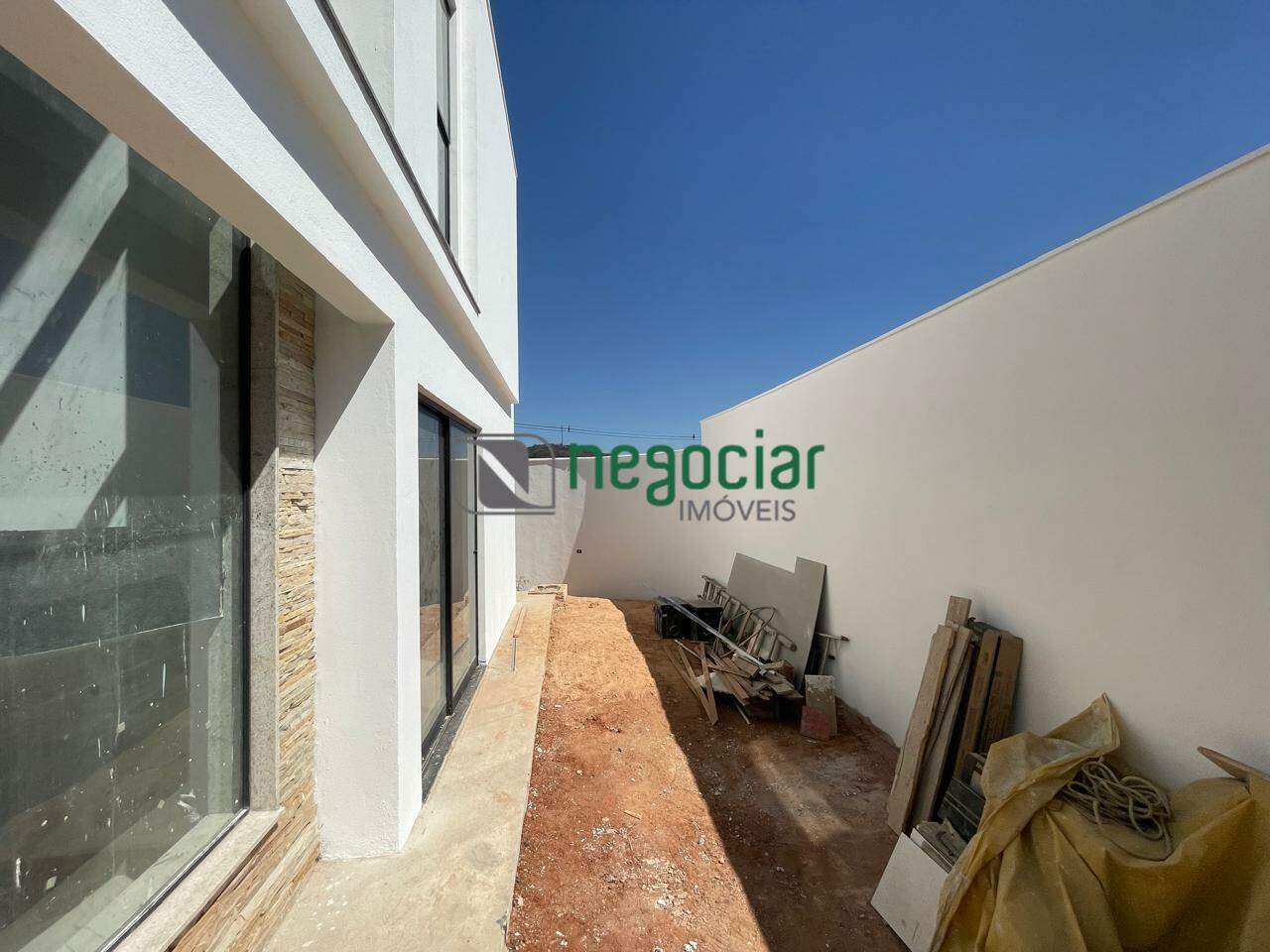 Casa geminada 3 quartos no bairro Guarujá Mansões Betim: 