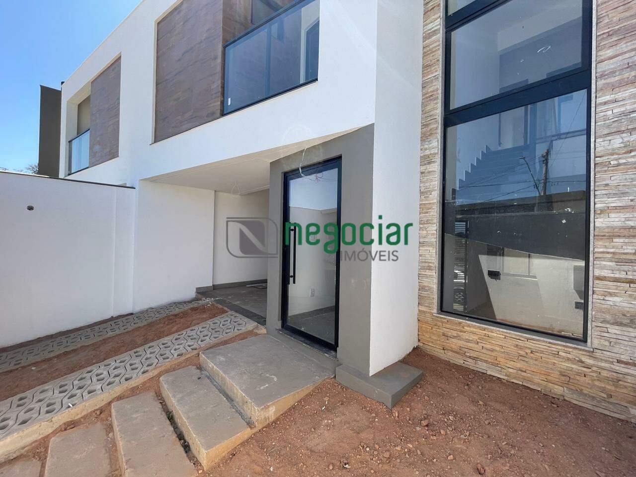 Casa geminada 3 quartos no bairro Guarujá Mansões Betim: 