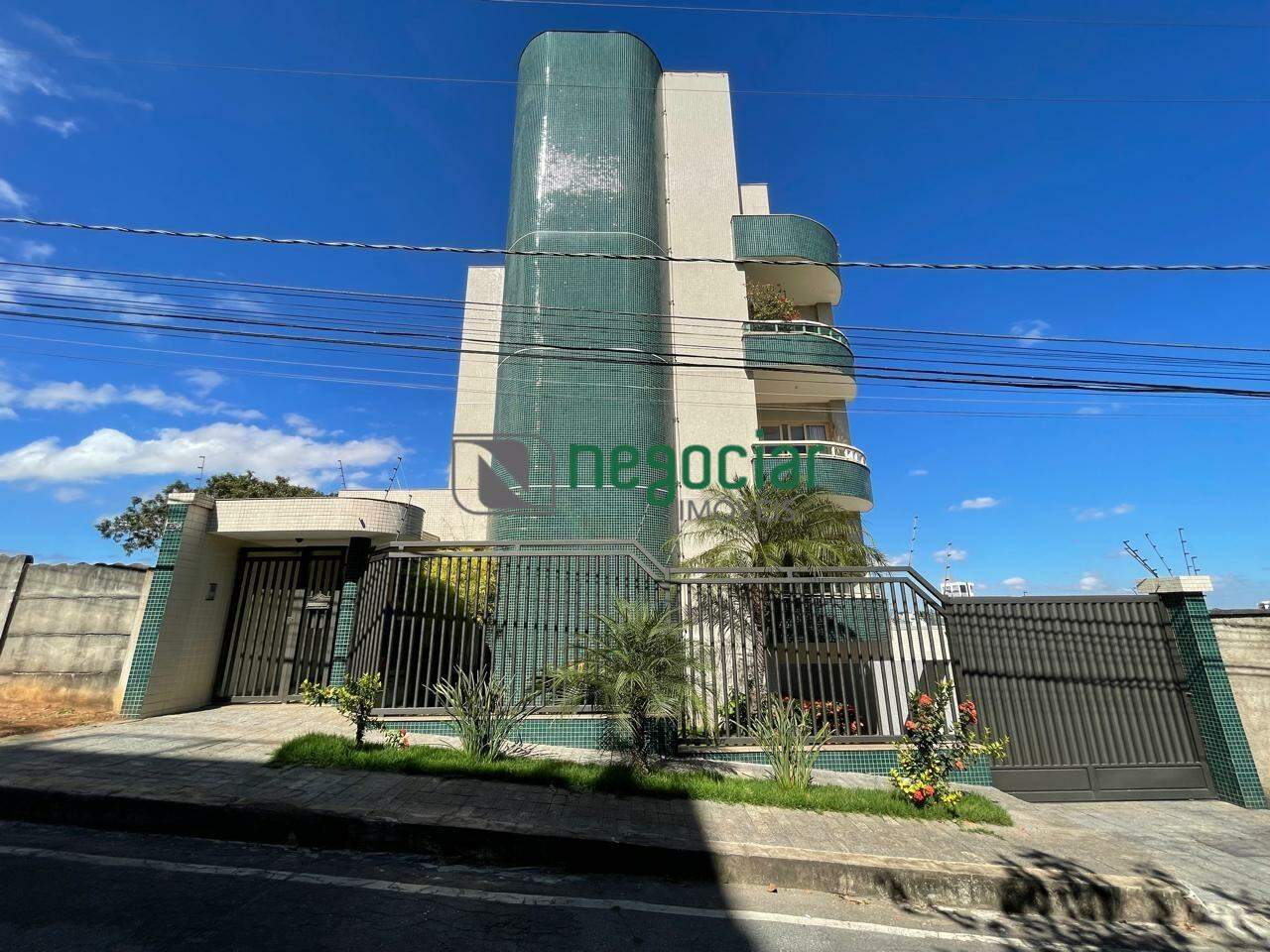 Apartamento 4 quartos no bairro Jardim da Cidade Betim: 
