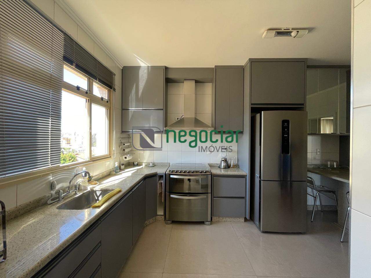 Apartamento 4 quartos no bairro Jardim da Cidade Betim: 