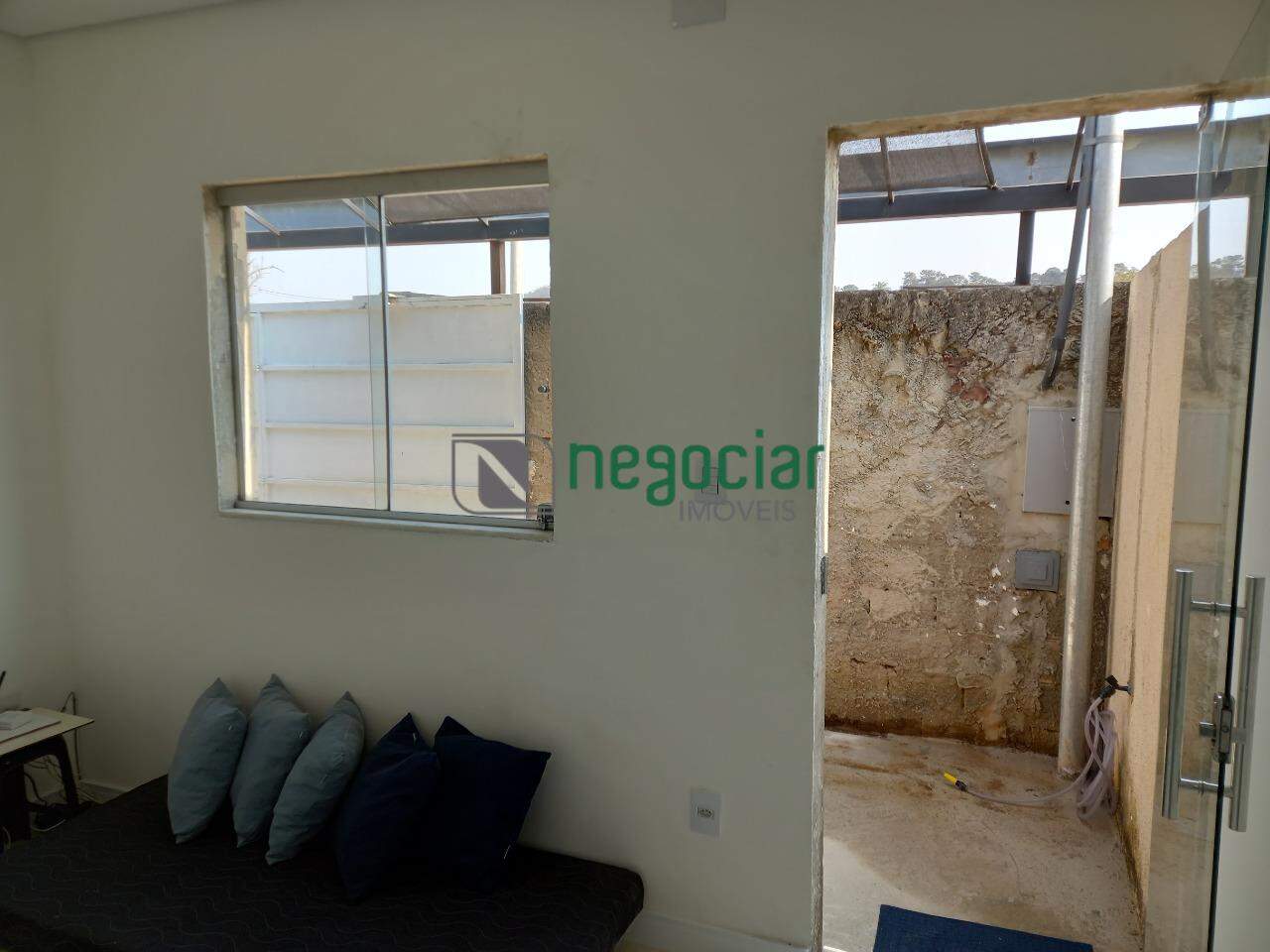 Casa geminada 2 quartos no bairro Tiradentes Betim: 