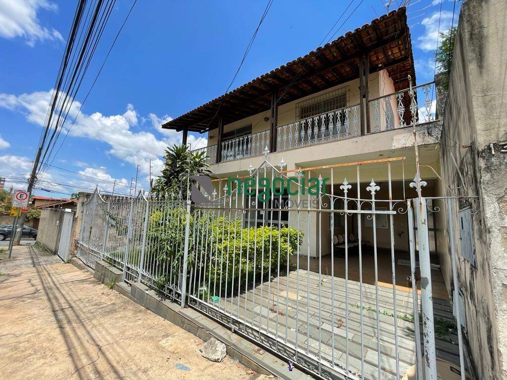 Casa 5 quartos no bairro Centro Betim: 